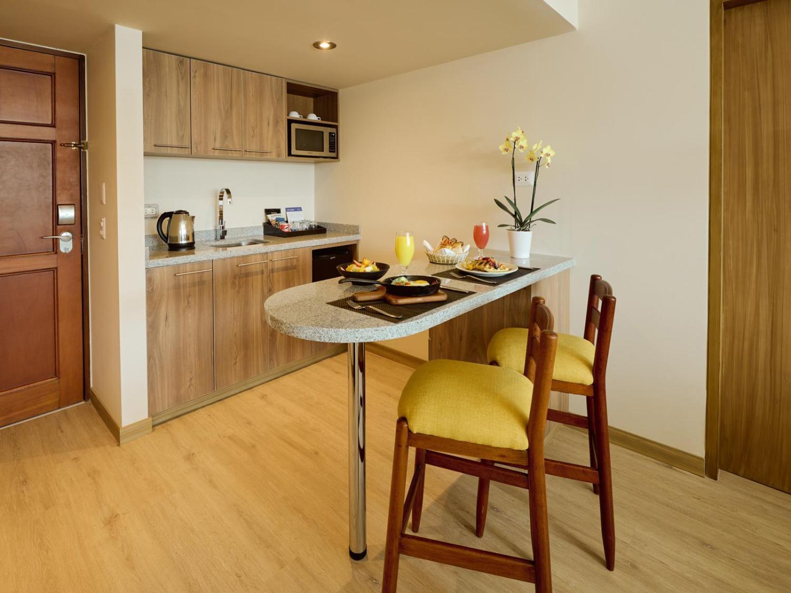 Estelar Apartamentos Bellavista Лима Экстерьер фото